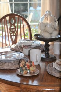 Round tablescape styling