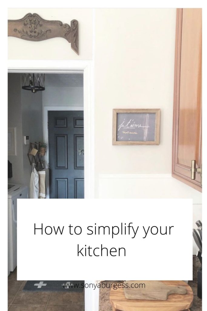 Simple kitchens